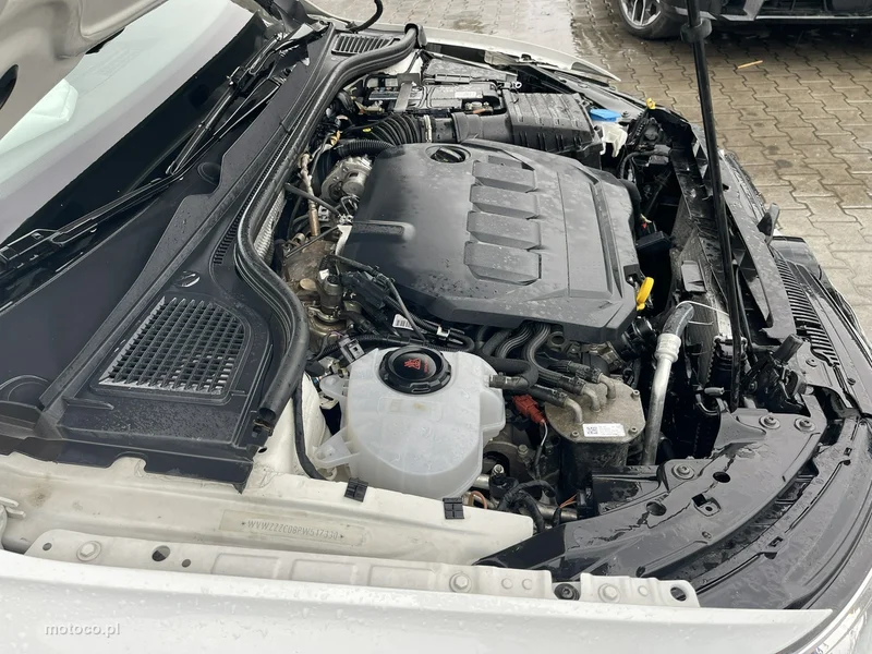 Volkswagen Golf VIII 12