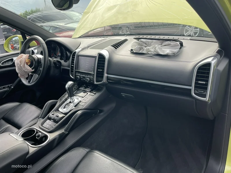 Porsche Cayenne 92A Cayenne S 11