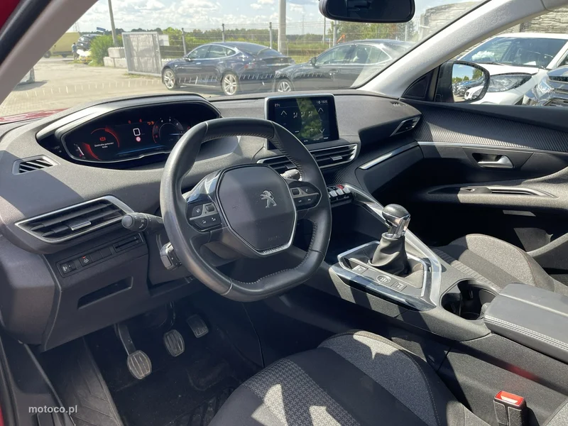 Peugeot 3008 8
