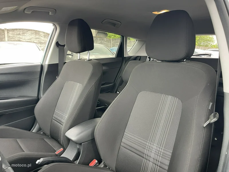 Hyundai BAYON 13