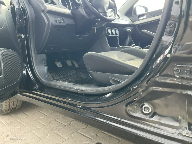 Mitsubishi Lancer 4