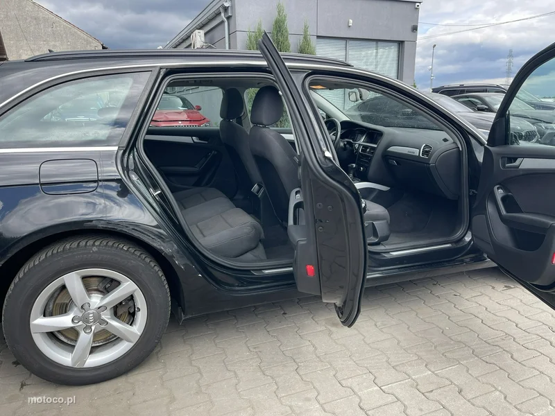 Audi A4 B8 6