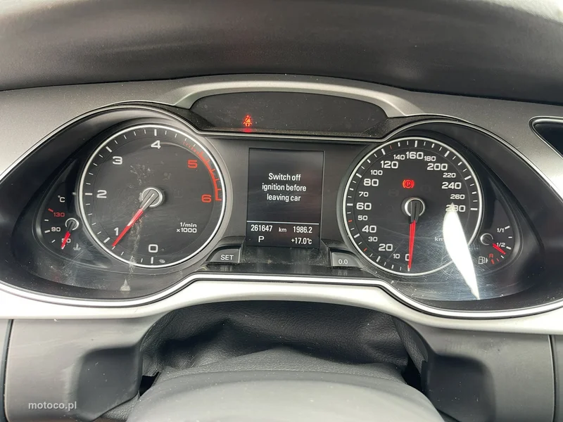 Audi A4 B8 9