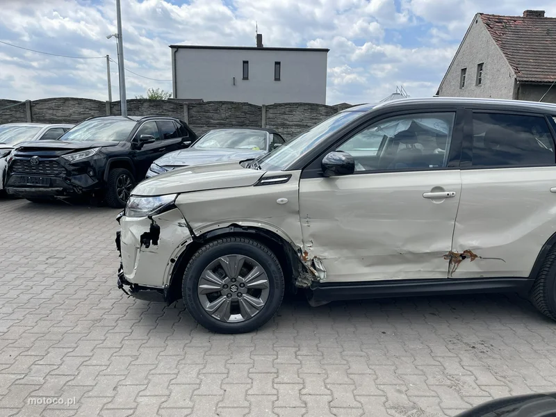Suzuki Vitara 9