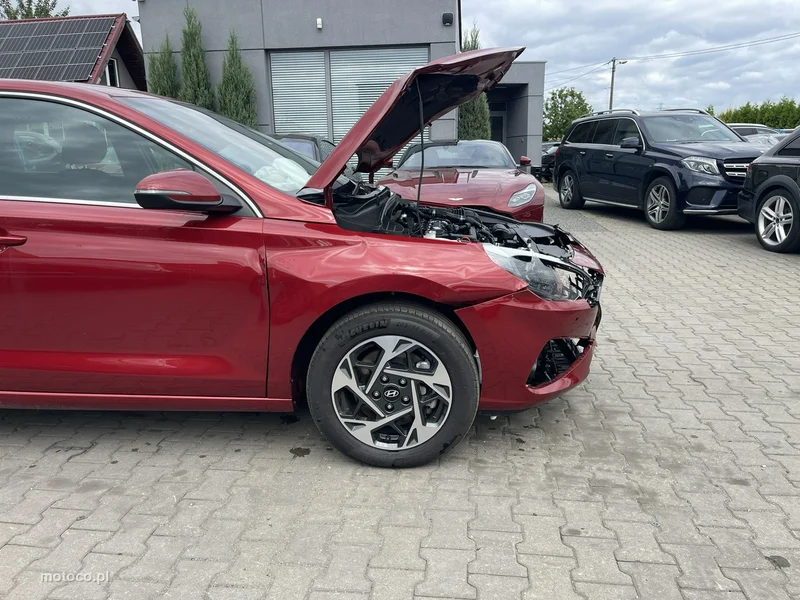 Hyundai i30 4