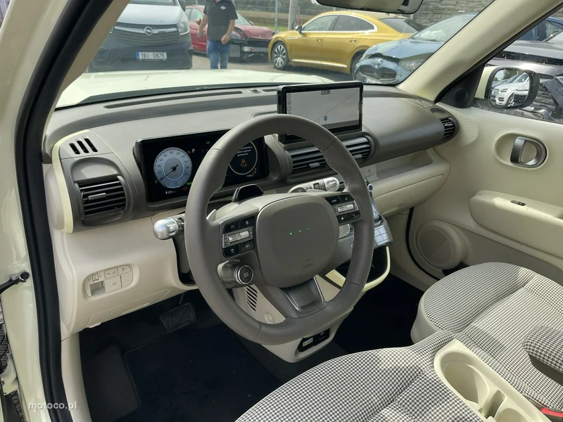 Hyundai INSTER 9