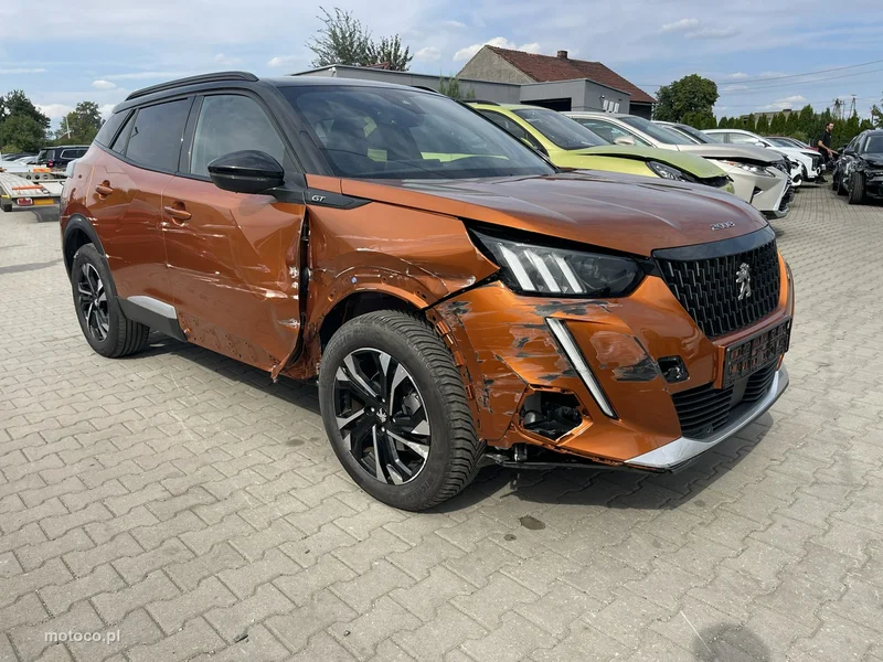 Peugeot 2008 4