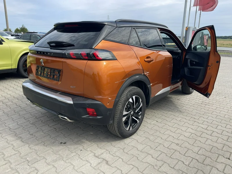Peugeot 2008 6