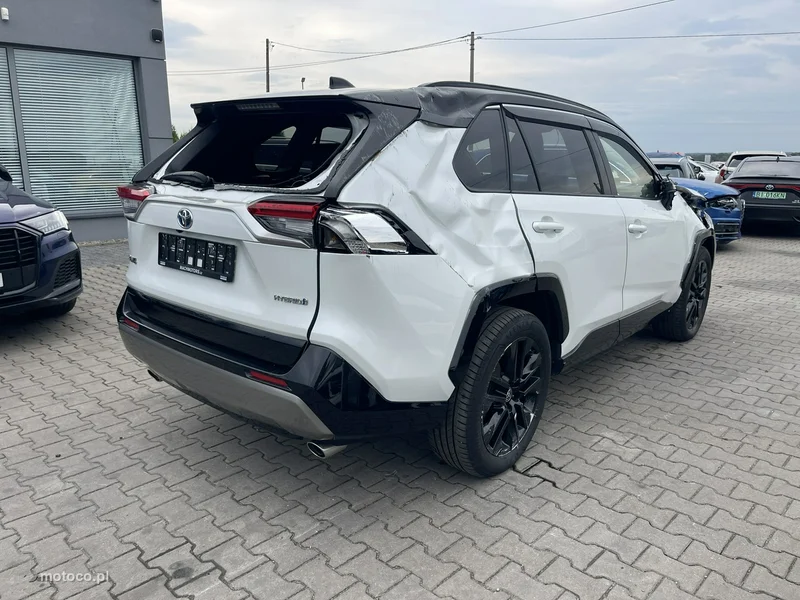 Toyota RAV 4 XA50 6