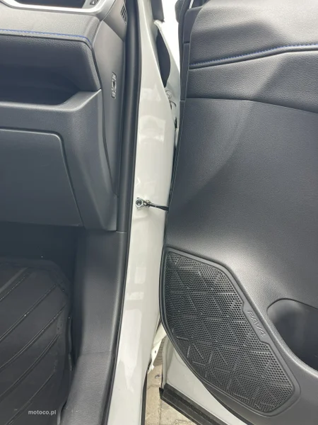 Toyota RAV 4 XA50 8