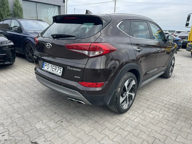 Hyundai TUCSON 4