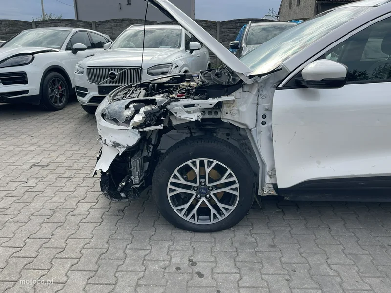 Ford Kuga III 5