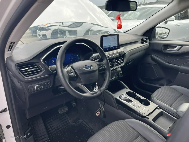 Ford Kuga III 10