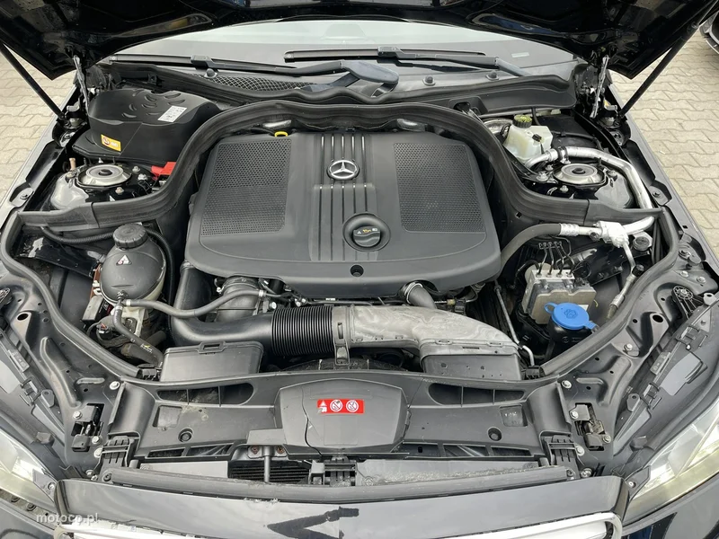 Mercedes-Benz Klasa E W212 E 200 11
