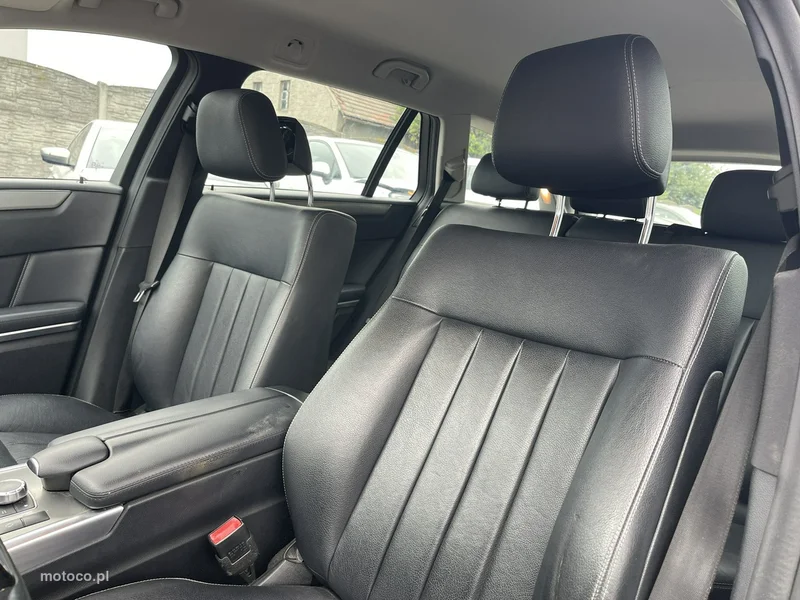 Mercedes-Benz Klasa E W212 E 200 9