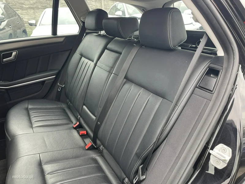 Mercedes-Benz Klasa E W212 E 200 10