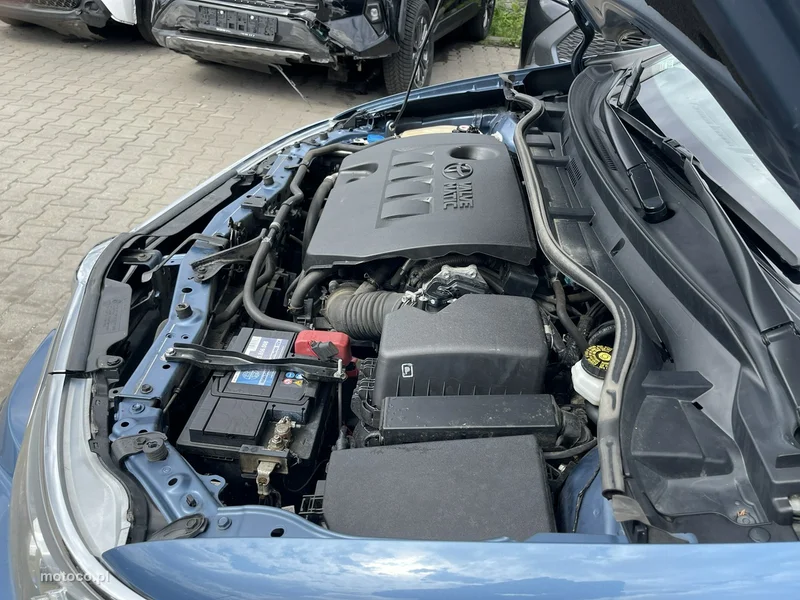 Toyota Auris E180 15