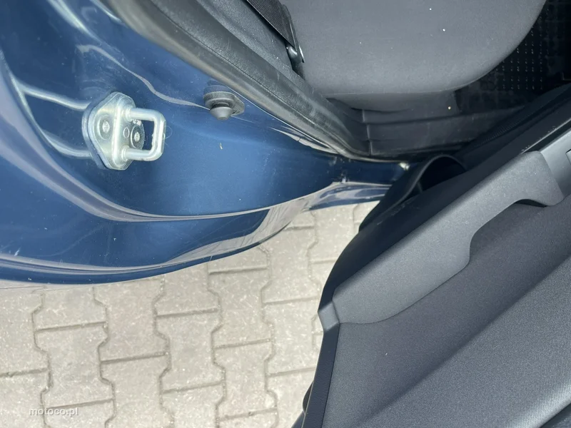 Toyota Auris E180 7