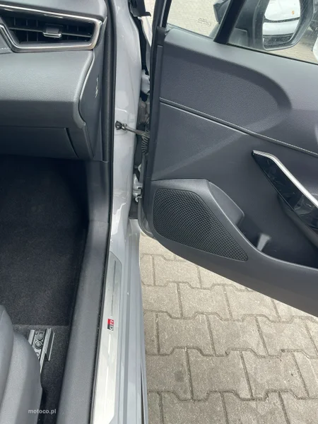 Toyota Corolla E210 5