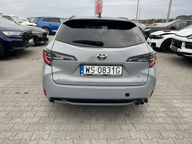 Toyota Corolla E210 6