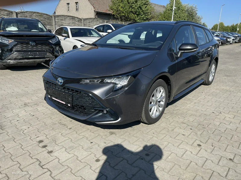 Toyota Corolla E210 2