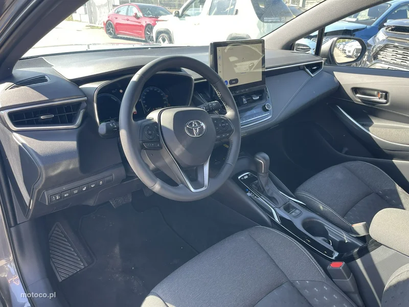 Toyota Corolla E210 8