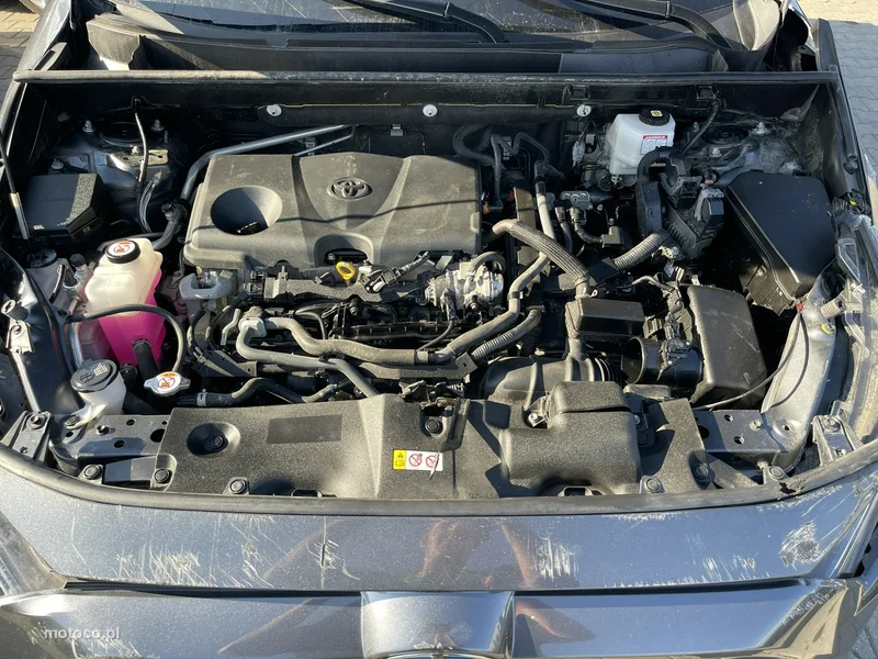 Toyota RAV 4 XA50 13