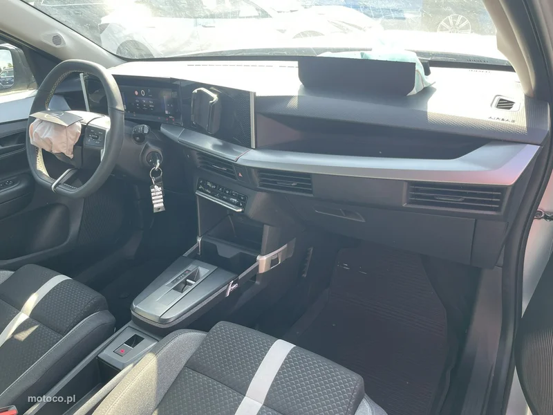 Opel Frontera 9