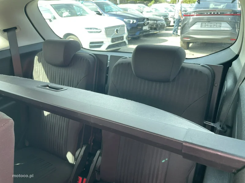 Opel Zafira C Tourer 12