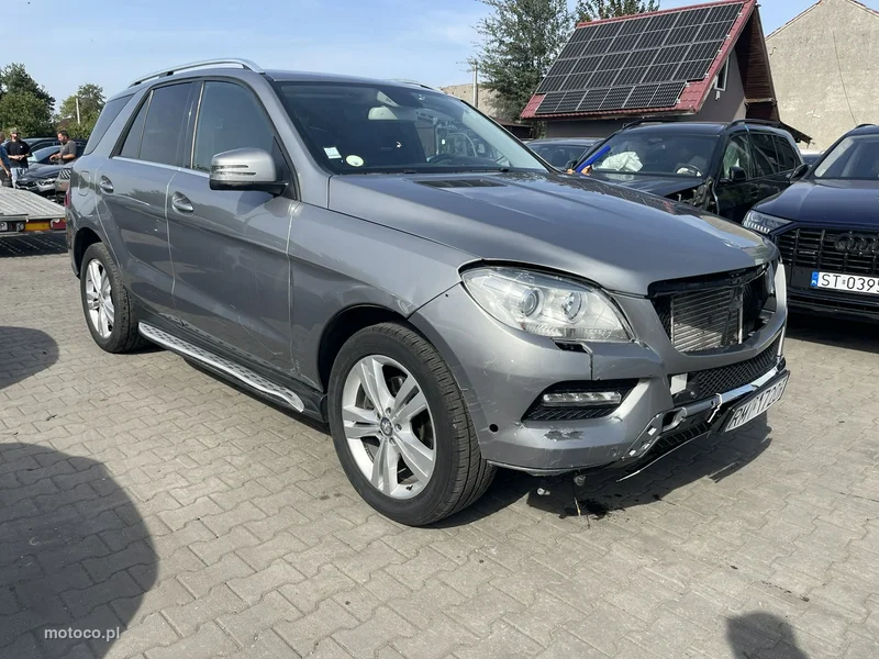 Mercedes-Benz ML W166 ML 250 4