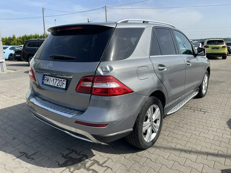 Mercedes-Benz ML W166 ML 250 5