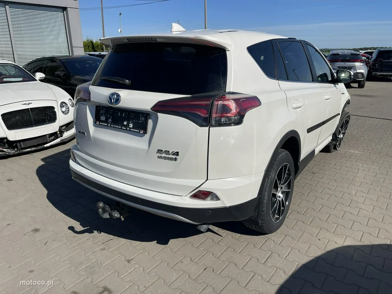 Toyota RAV 4 XA40 2