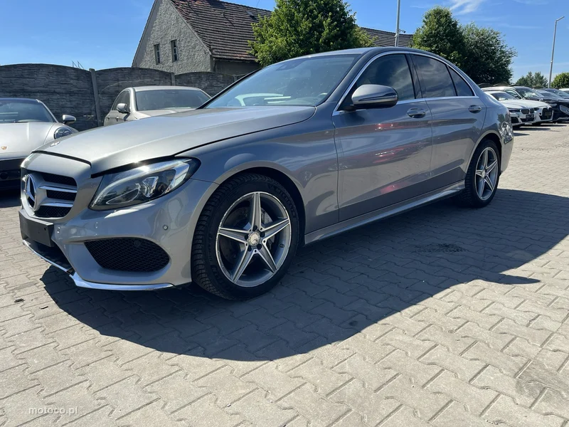 Mercedes-Benz Klasa C W205 C 220 2