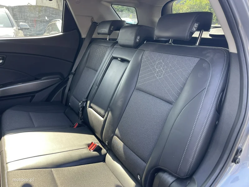 Ssangyong Tivoli Grand 12