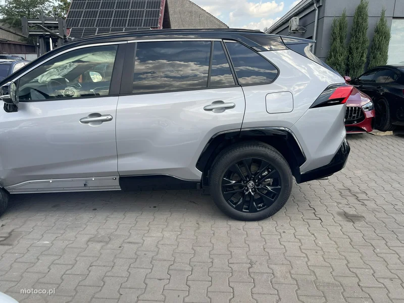 Toyota RAV 4 XA50 7