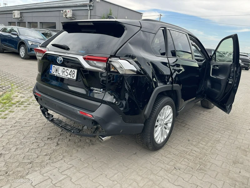 Toyota RAV 4 XA50 6