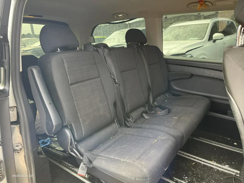 Mercedes-Benz Vito 12