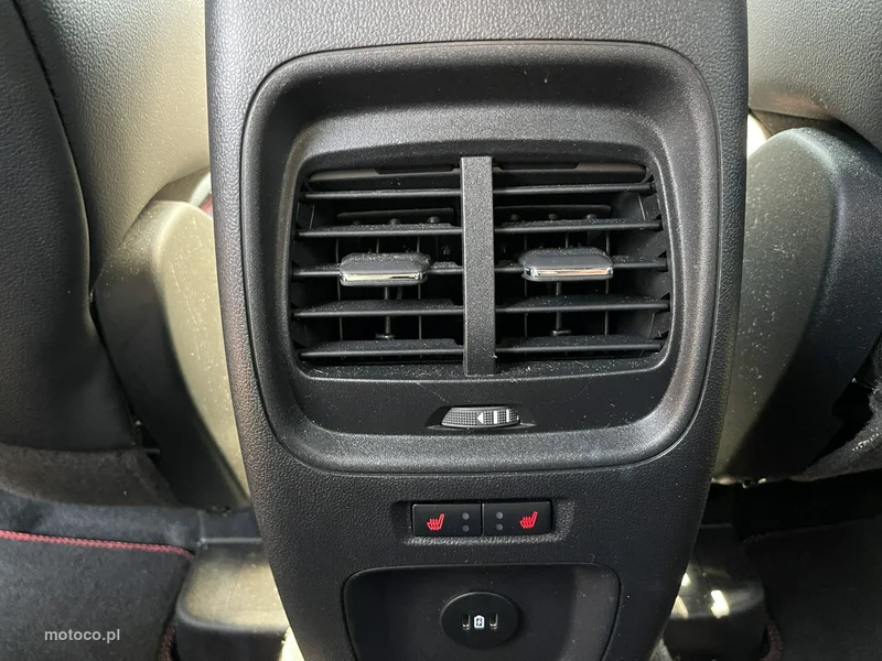 Ford Kuga III 11