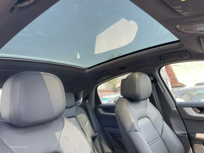 Porsche Cayenne 9YA Cayenne S 11