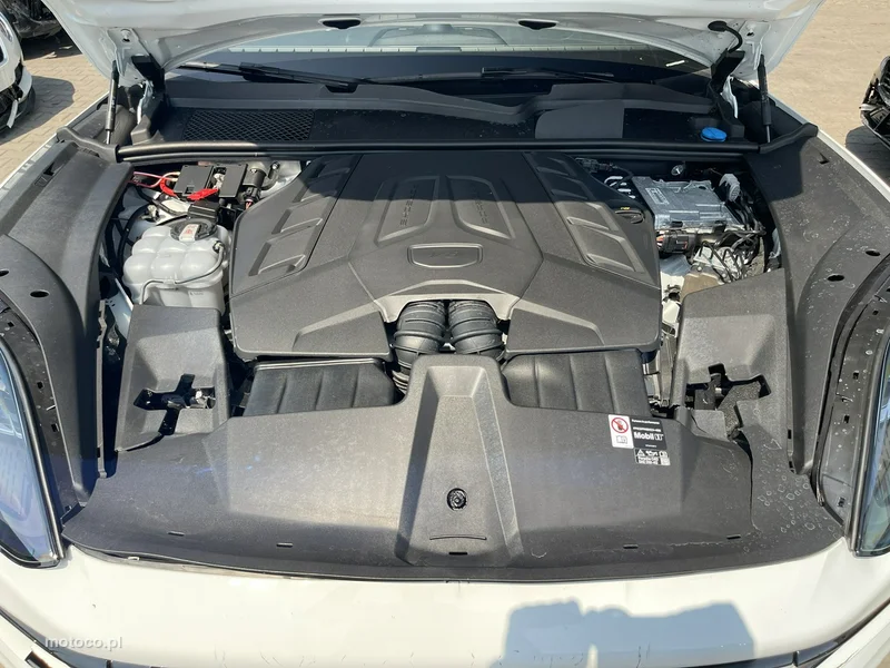 Porsche Cayenne 9YA Cayenne S 15