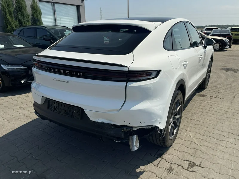 Porsche Cayenne 9YA Cayenne S 6