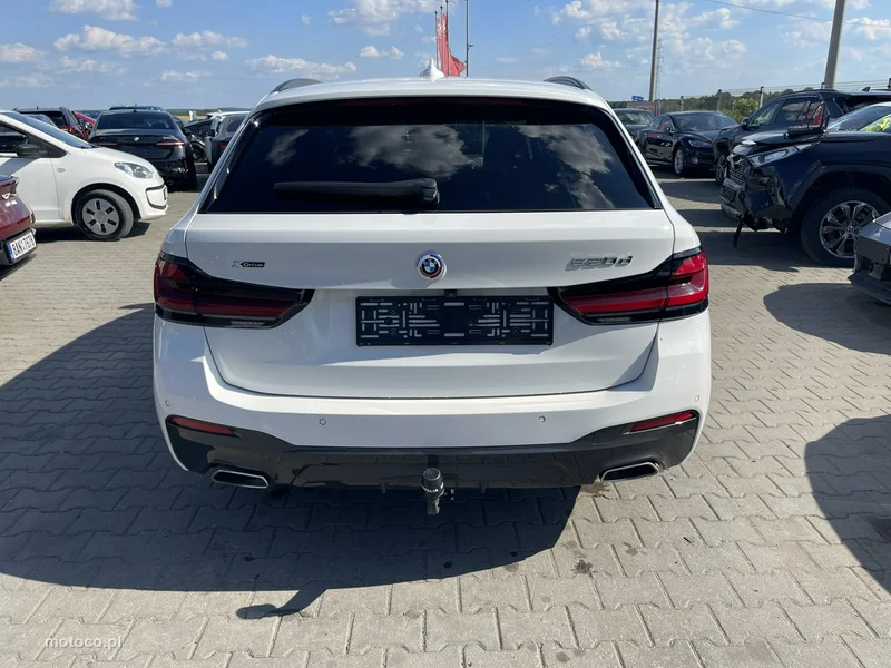 BMW Seria 5 G30 520 2