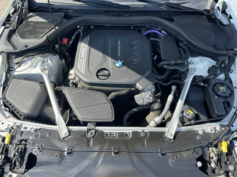 BMW Seria 5 G30 520 15