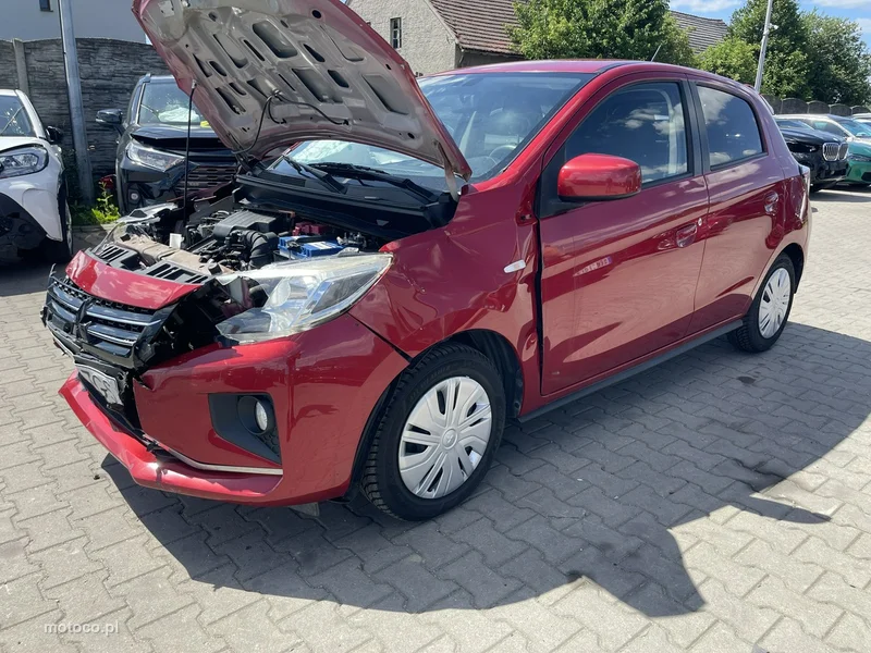 Mitsubishi Space Star 4