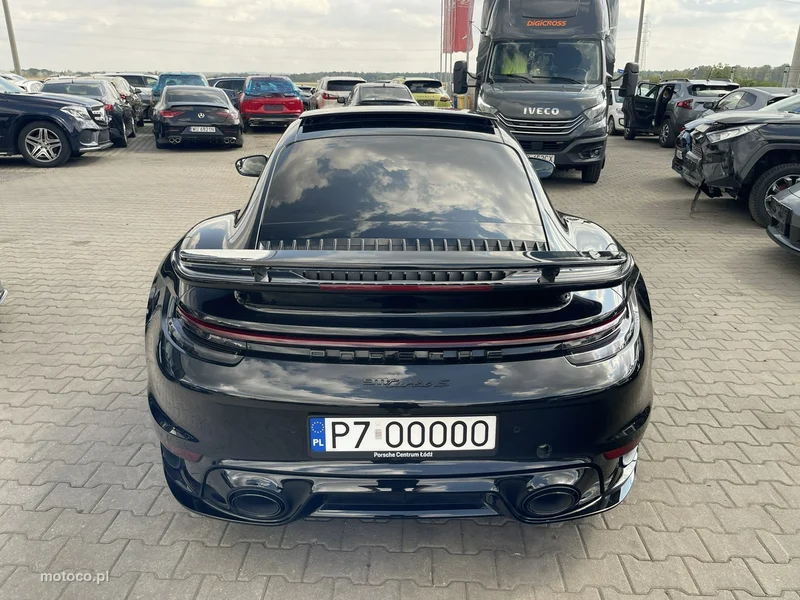 Porsche 911 992 13