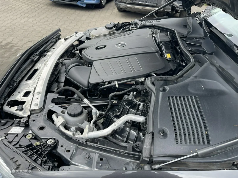 Mercedes-Benz Klasa C W206 C 200 16