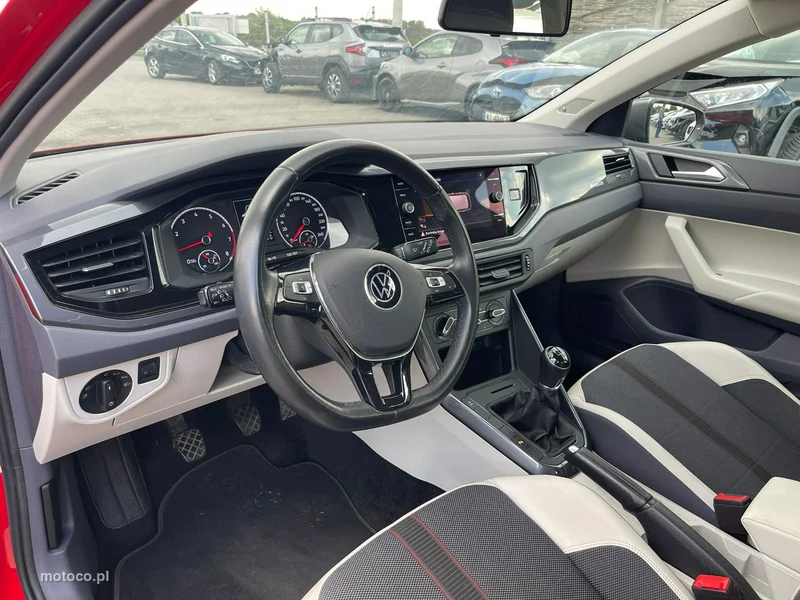 Volkswagen Polo VI AW 9