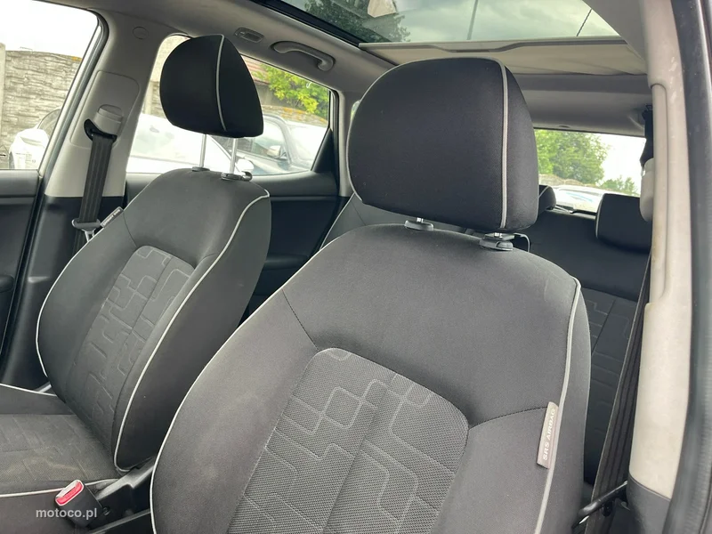 Kia Venga 11