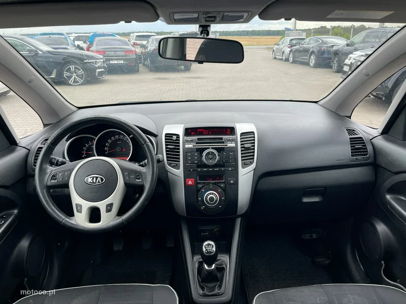 Kia Venga 9