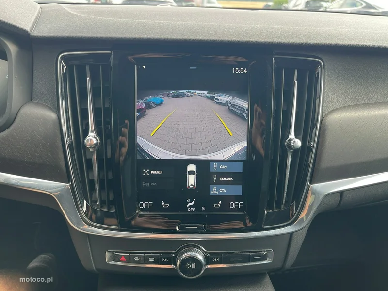 Volvo V90 Cross Country 11